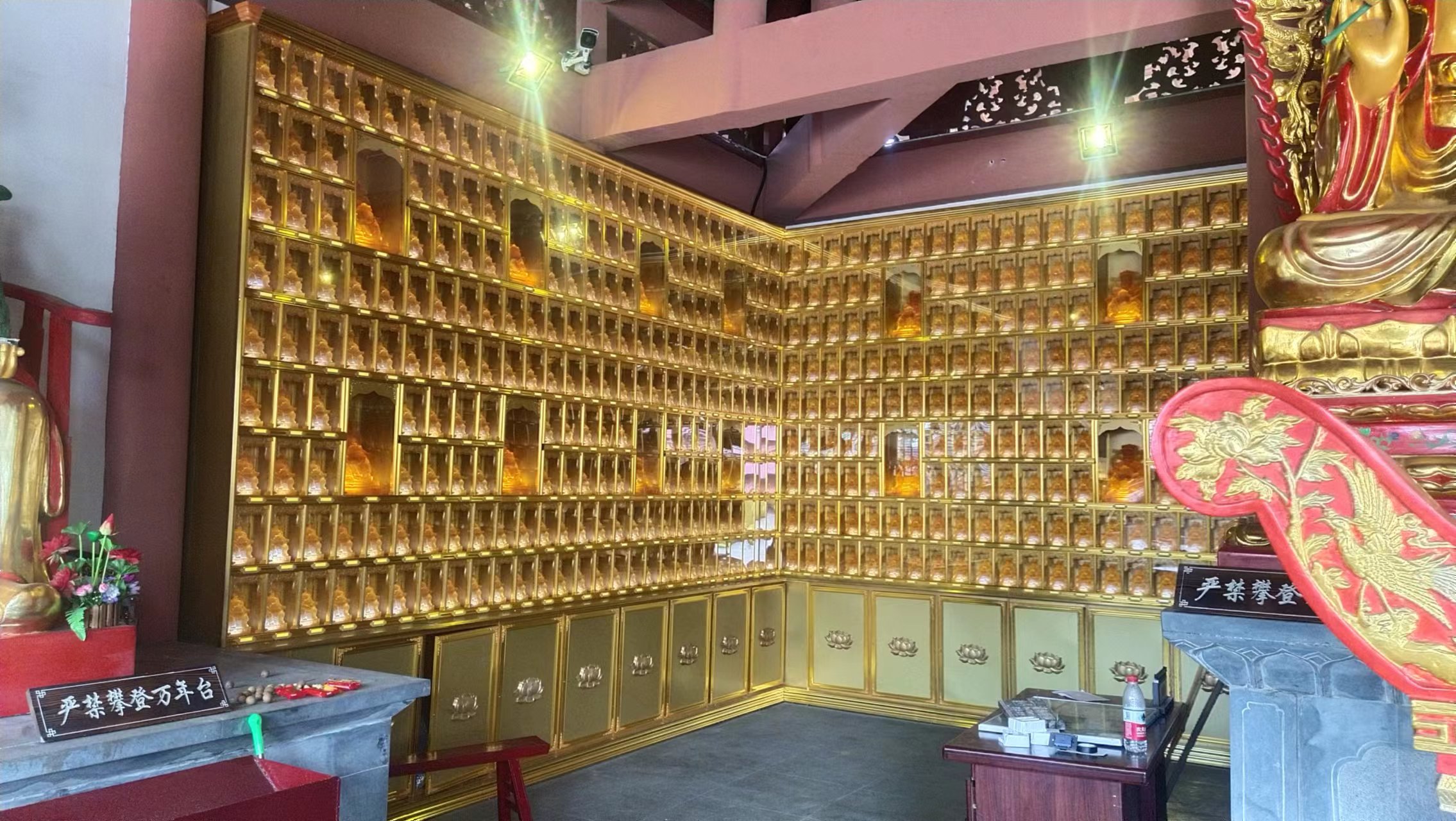 福位架，骨灰存放架，牌位架還有萬佛墻各自是怎么定義的？